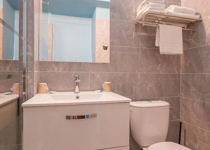 Du Port 2* Les Sables-dʼOlonne