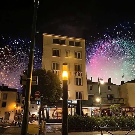 Hotel Du Port 2*