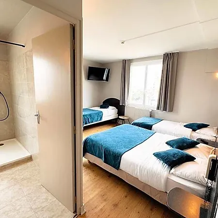 Du Port Hotel 2*